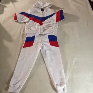 ATHLETIC WORKS BOYS SIZE 7/8 White Track Suit with Red & Blue Chevron Accents